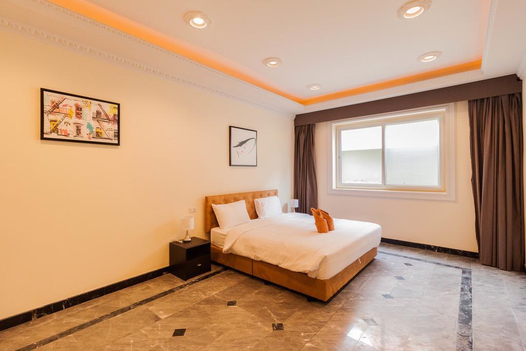 Jomtien Palace Pool Villa By Pattaya Sunny Rentals Ban Nong Tabaek Exterior foto