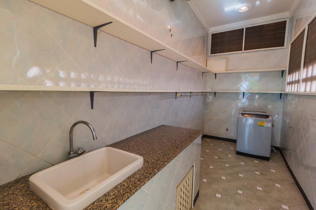 Jomtien Palace Pool Villa By Pattaya Sunny Rentals Ban Nong Tabaek Exterior foto